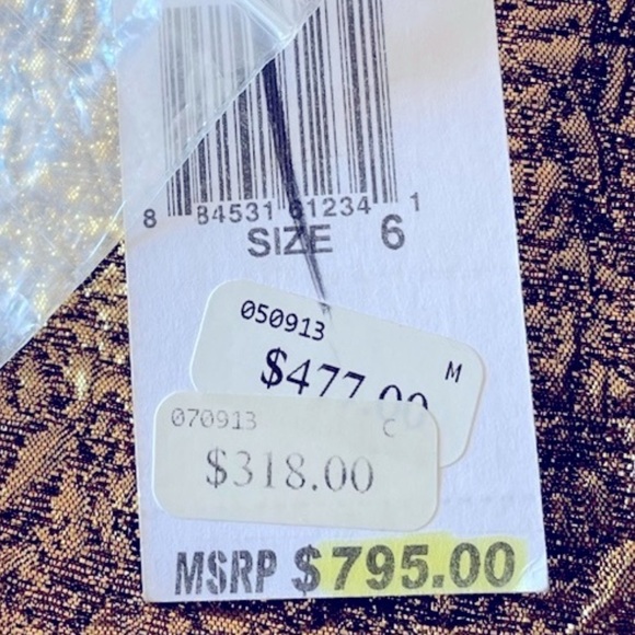 NWT Michael Kors Size 6 Gold Shiny Brocade Women's Short Shorts - Picture 8 of 9